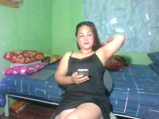 LUCKYME22 webcam