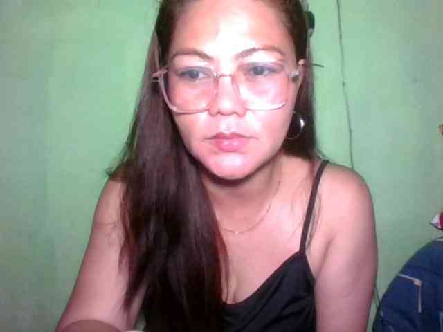 LUCKYME22 webcam