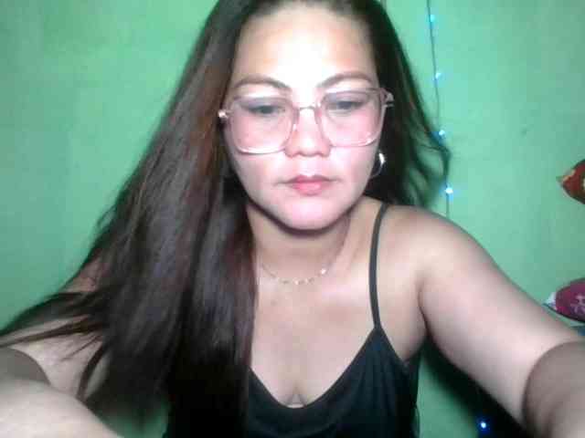 LUCKYME22 webcam
