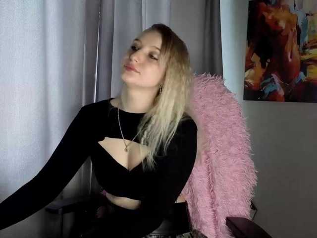 LillyFan-X live cam on BongaCams