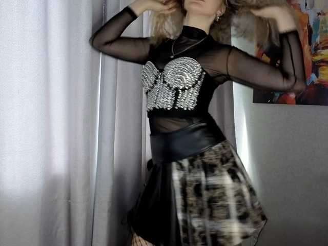 LillyFan-X live cam on BongaCams