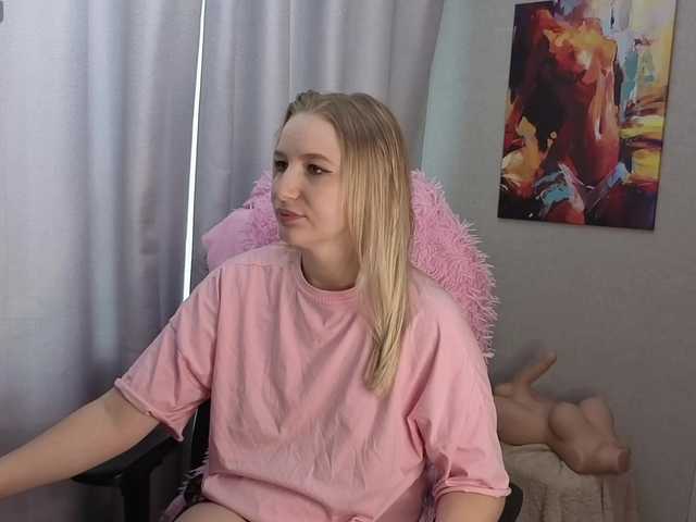 LillyFan-X live cam on BongaCams