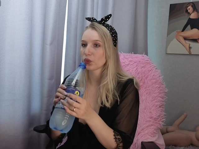 LillyFan-X live webcam show