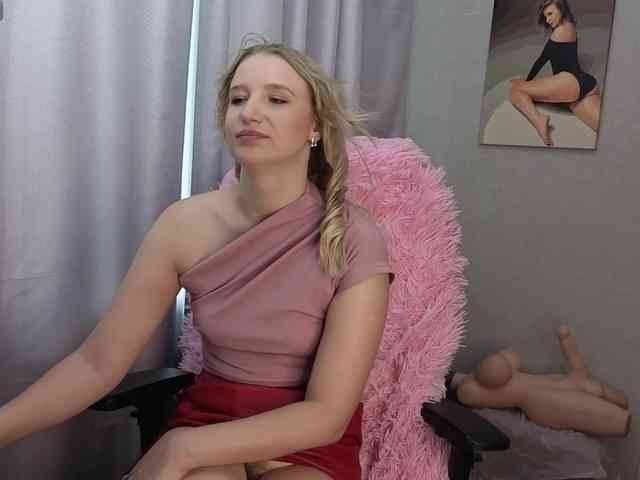 Lillyfan-x's cam show statistics and live stream