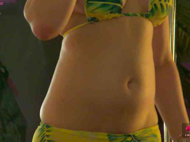 MaddyHeart webcam