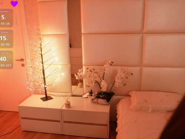 Rerince live cam on BongaCams