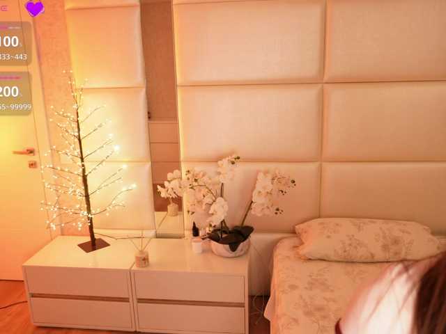 Rerince live cam on BongaCams