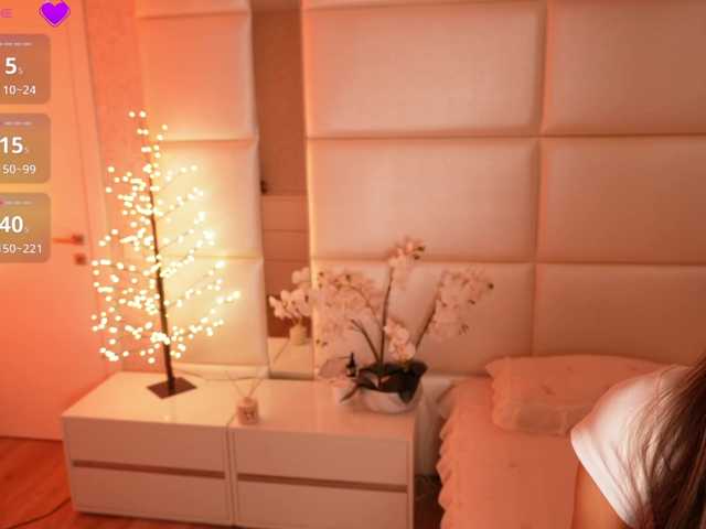 Rerince live cam on BongaCams