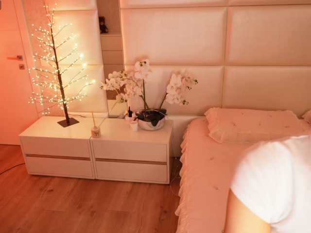 Rerince live cam on BongaCams