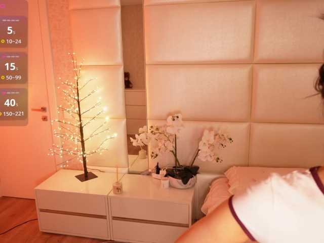 Rerince live cam on BongaCams