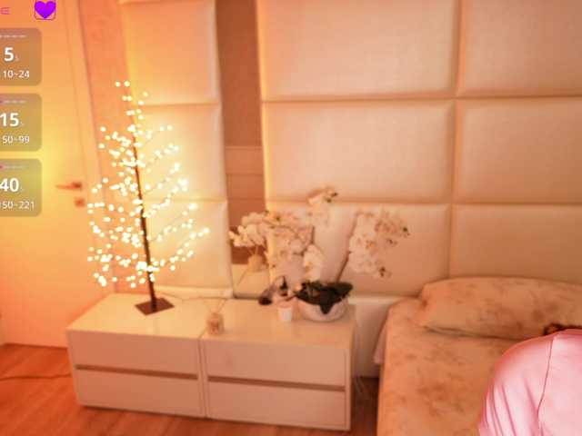 Rerince live cam on BongaCams