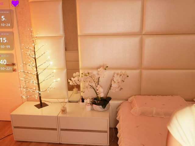 Rerince live cam on BongaCams