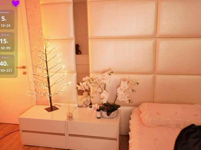 Rerince live cam on BongaCams