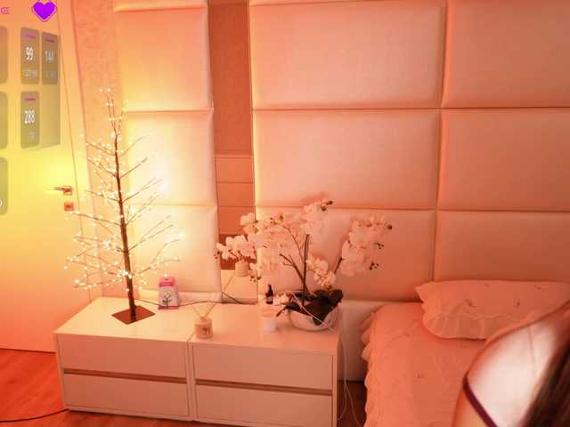 Rerince live cam on BongaCams