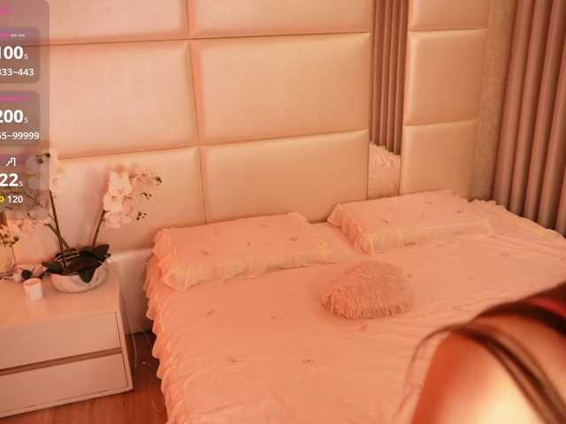 Rerince live cam on BongaCams