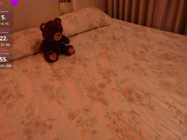 LilyColins's BongaCams show and profile