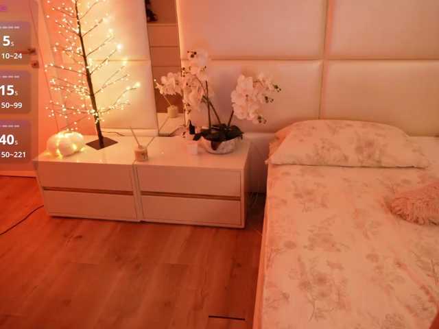 Rerince live cam on BongaCams