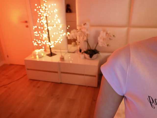Rerince live cam on BongaCams
