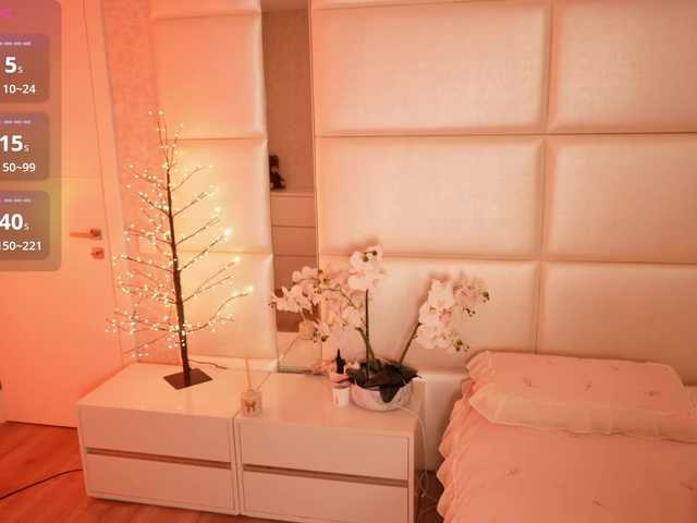 Rerince live cam on BongaCams