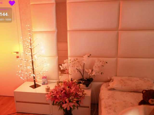 Rerince live cam on BongaCams
