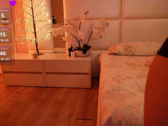 Rerince live cam on BongaCams