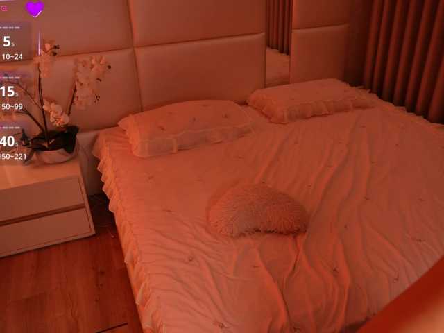 Rerince live webcam show