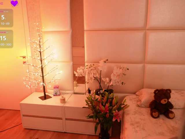 Rerince live cam on BongaCams