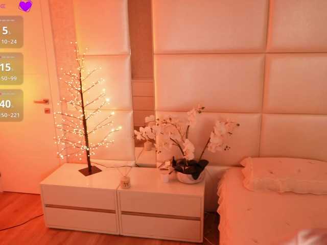 Rerince live cam on BongaCams
