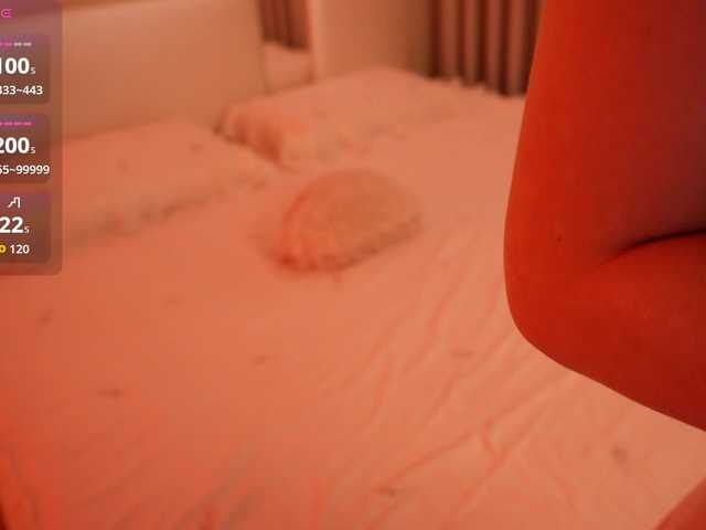 Rerince live cam on BongaCams