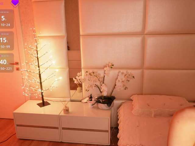 Rerince live cam on BongaCams