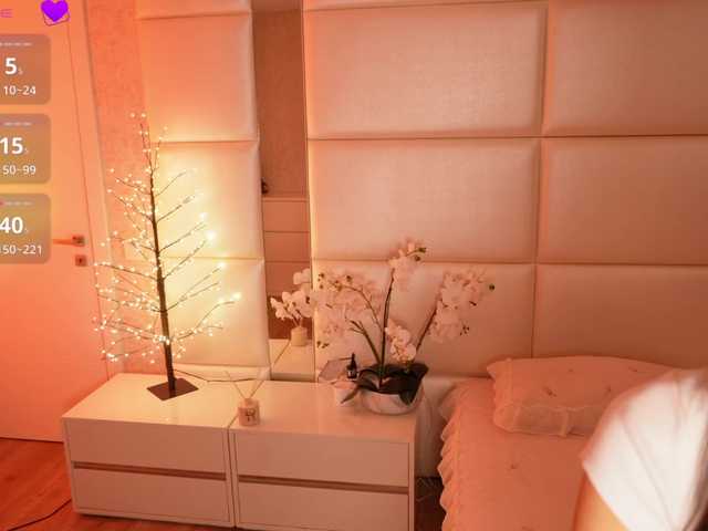 Rerince live webcam show