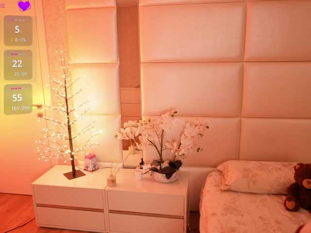 Rerince live cam on BongaCams