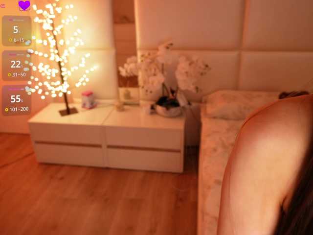 LilyColins
