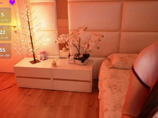 Rerince live cam on BongaCams