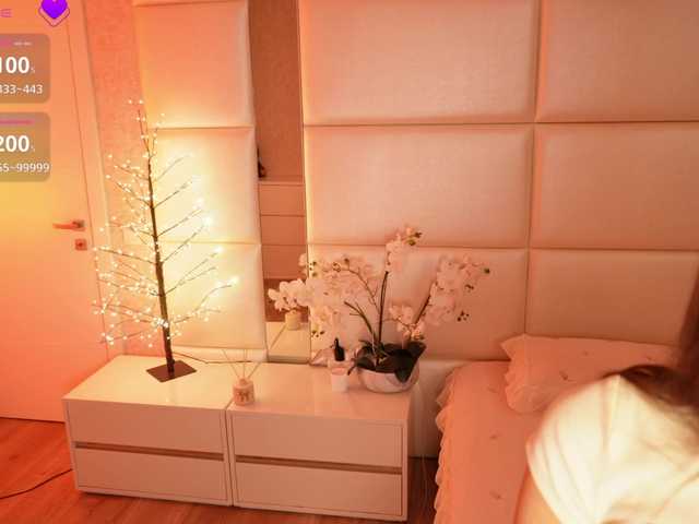 Rerince live cam on BongaCams