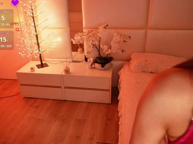 Rerince live cam on BongaCams