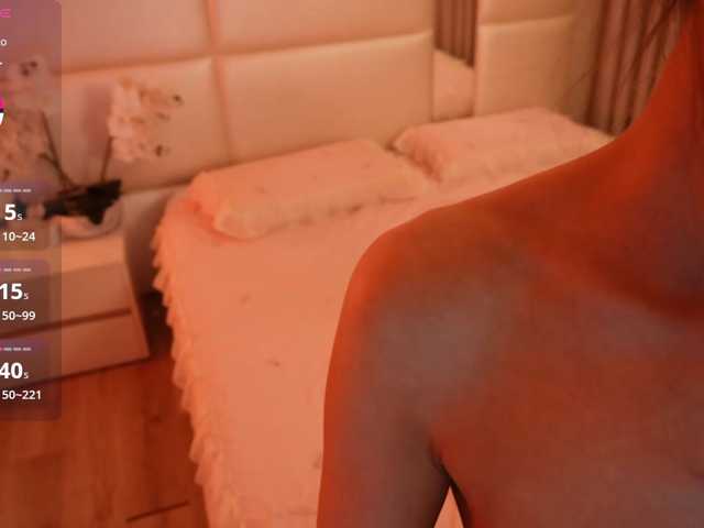 Rerince live cam on BongaCams
