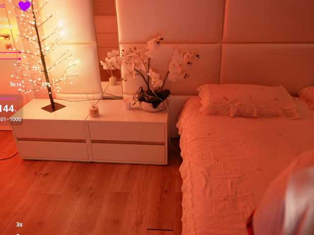 Rerince live cam on BongaCams