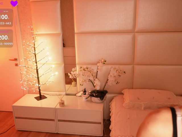 Rerince live cam on BongaCams