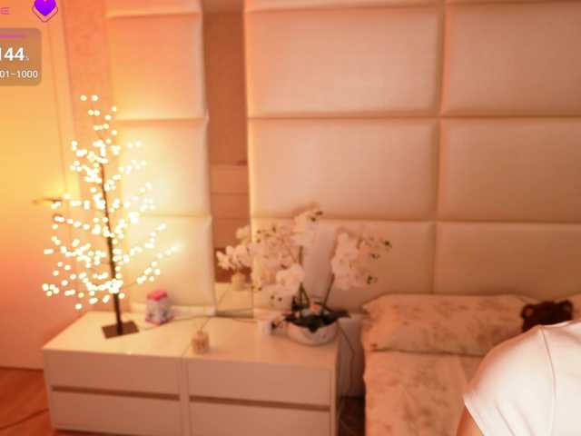 LilyColins