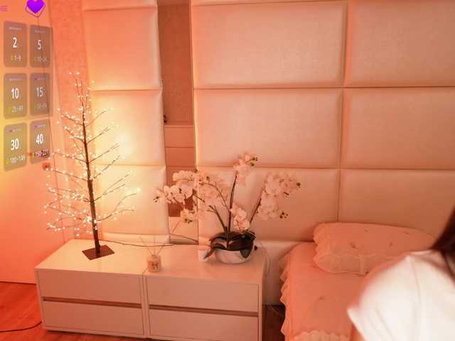 Rerince live cam on BongaCams