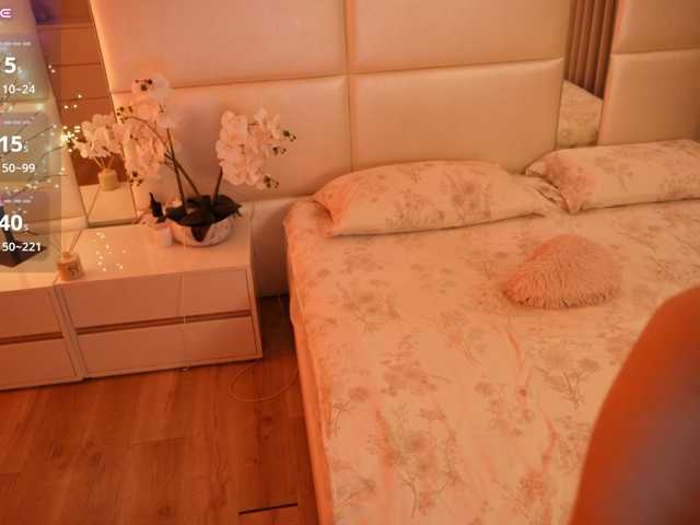 Rerince live cam on BongaCams