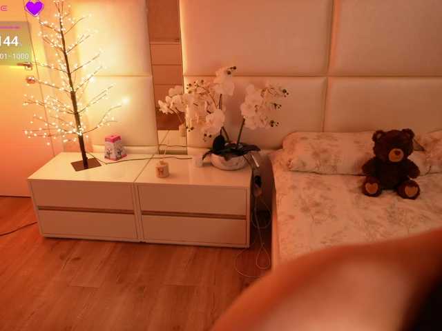 LilyColins