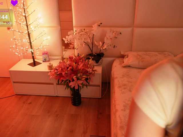 Rerince live cam on BongaCams
