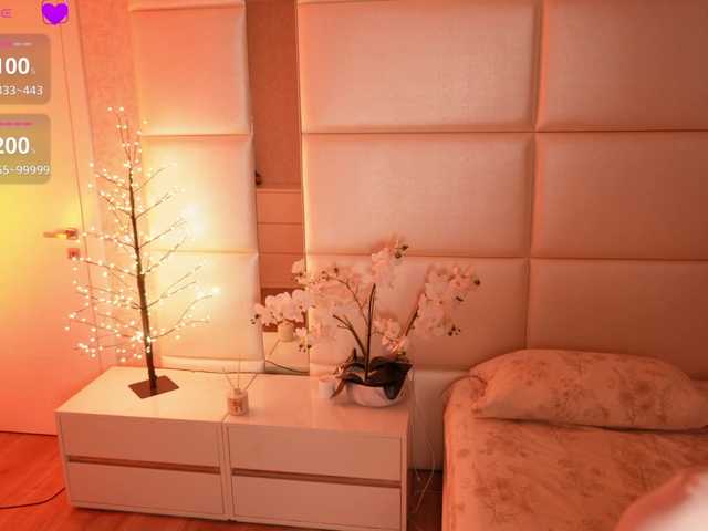 Rerince live cam on BongaCams