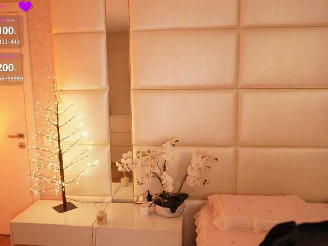 Rerince live cam on BongaCams