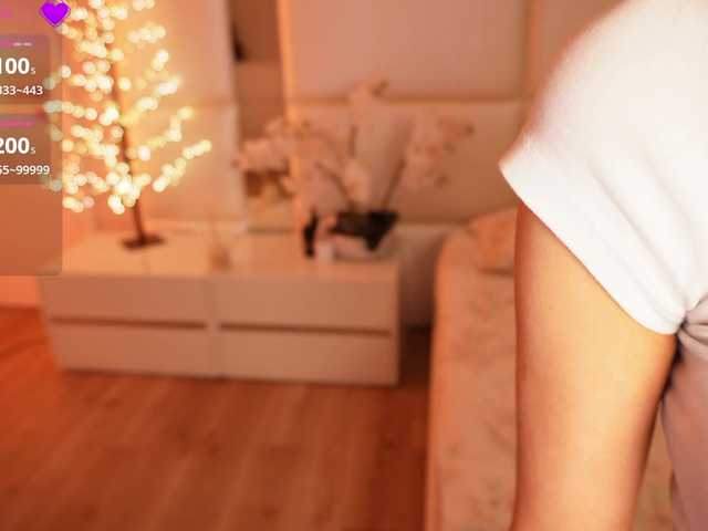 Rerince live cam on BongaCams