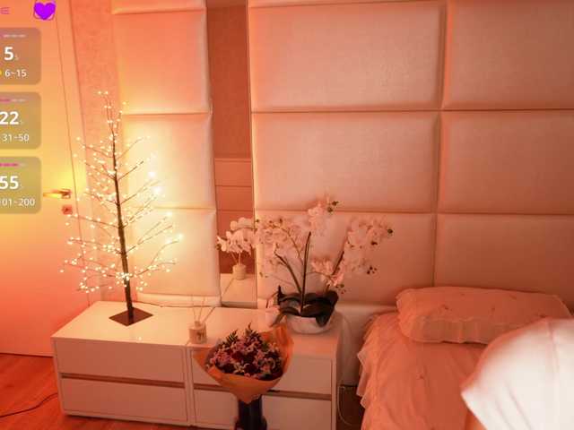 Rerince live cam on BongaCams
