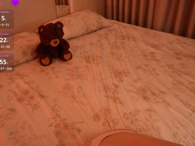 LilyColins's BongaCams show and profile