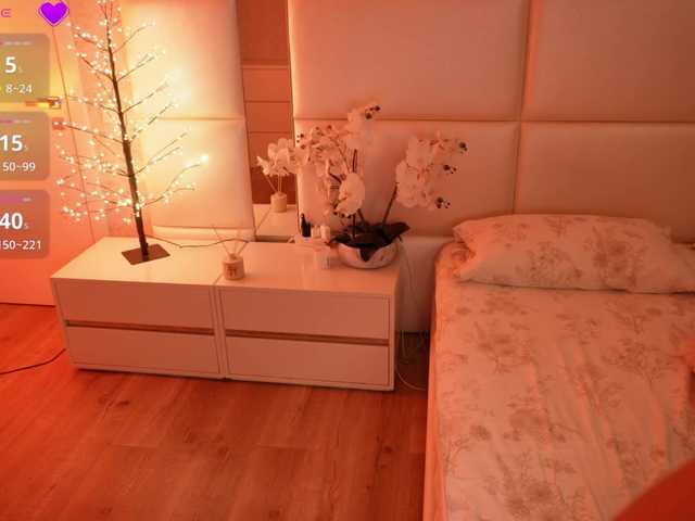 Rerince live cam on BongaCams